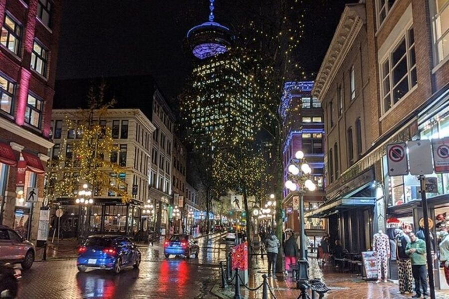 Vancouver Evening 4 Hours Tour With Night Life Attractions - Good To Know