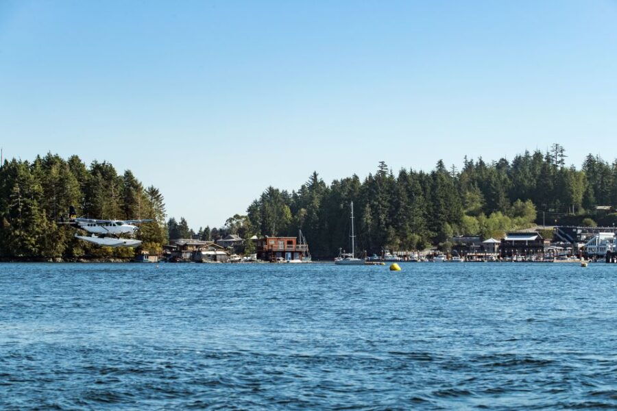 Vancouver: Floatplane Transfer Between Vancouver and Tofino