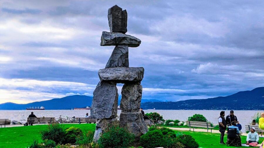 Vancouver Marvels: Private Day Tour Exploring 15 Attractions