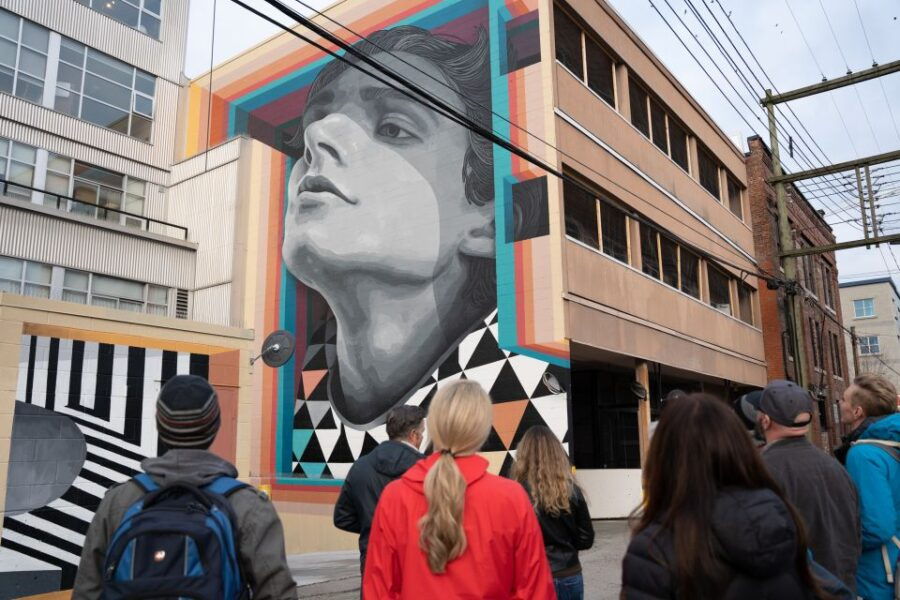 Vancouver: Street Art & Craft Beer Walking Tour With Tasting