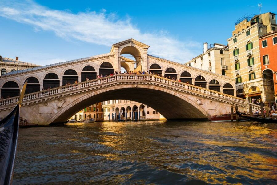 Venice: Discover the Instagramable Spots With a Local - Good To Know