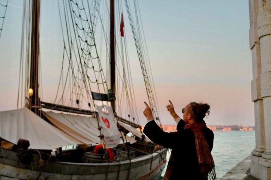 Venice Historic Walk: the City, Architecture, Traditions - Good To Know