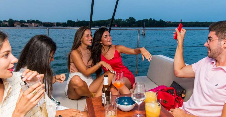 Venice: Lagoon Catamaran Tour With Classical Music & Drinks - Good To Know