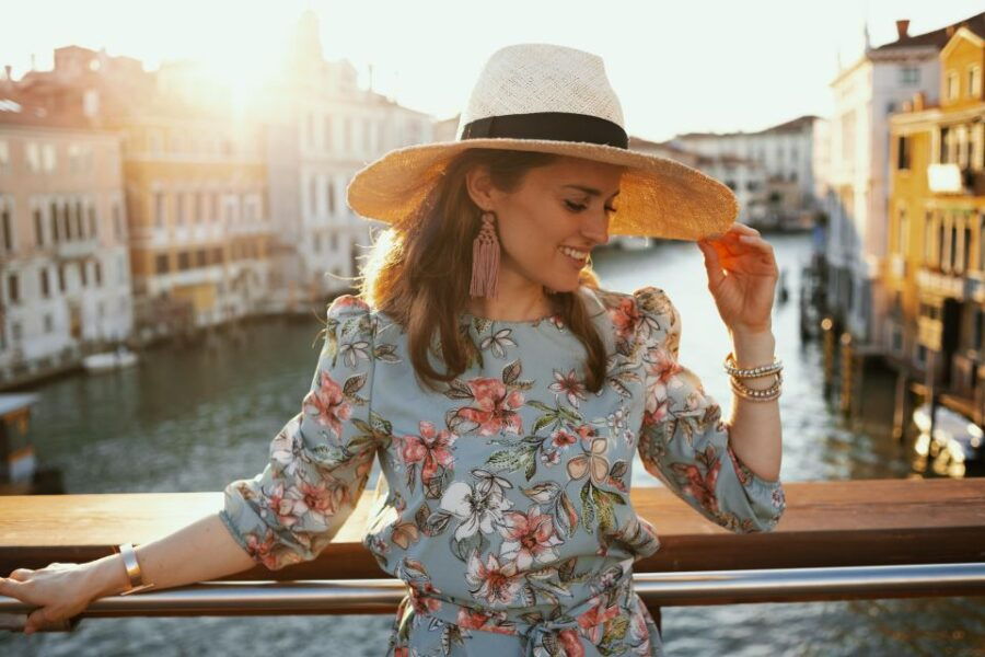 Venice Photoshoot at The Grand Canal & Rialto Bridge - Good To Know