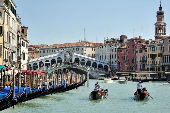 Venice: Private Serenade Gondola Tour - 30 Minutes - Good To Know