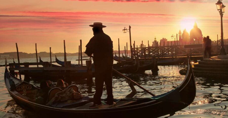 Venice: Sunset Gondola Tour - Good To Know