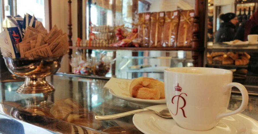 Venice: Traditional Cafés and Pastry Shops Walking Tour - Good To Know