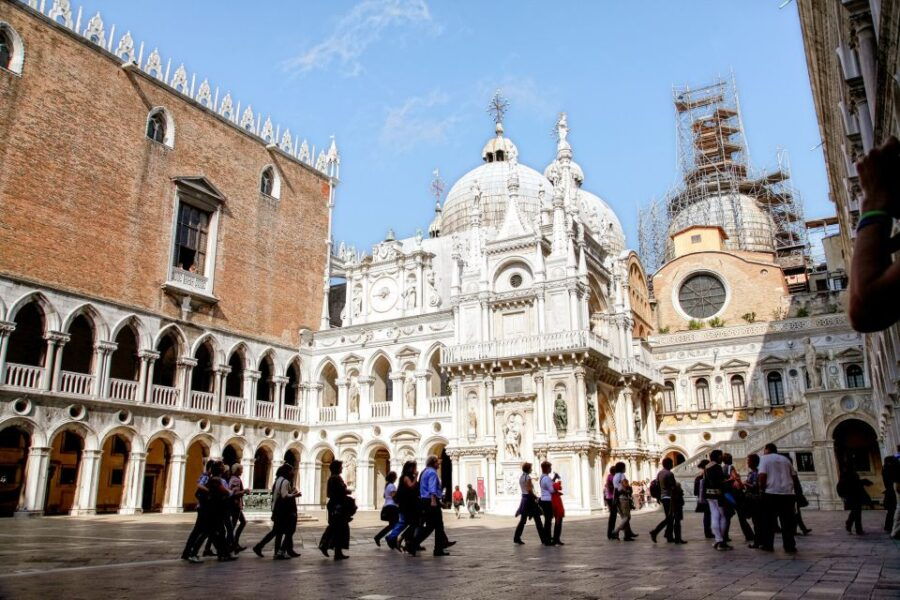 Venice: Walking Tour, Doge Palace, & St. Mark's Basilica - Good To Know
