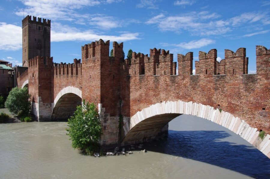 Verona: Sightseeing and Heritage Tour - Good To Know