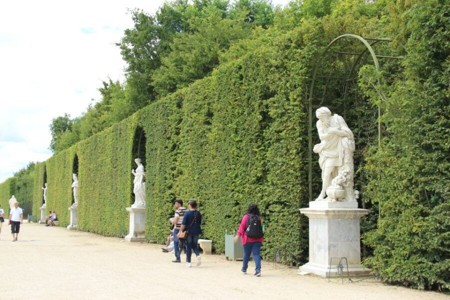 Versailles: Versailles Palace and Garden Private Guided Tour - Good To Know