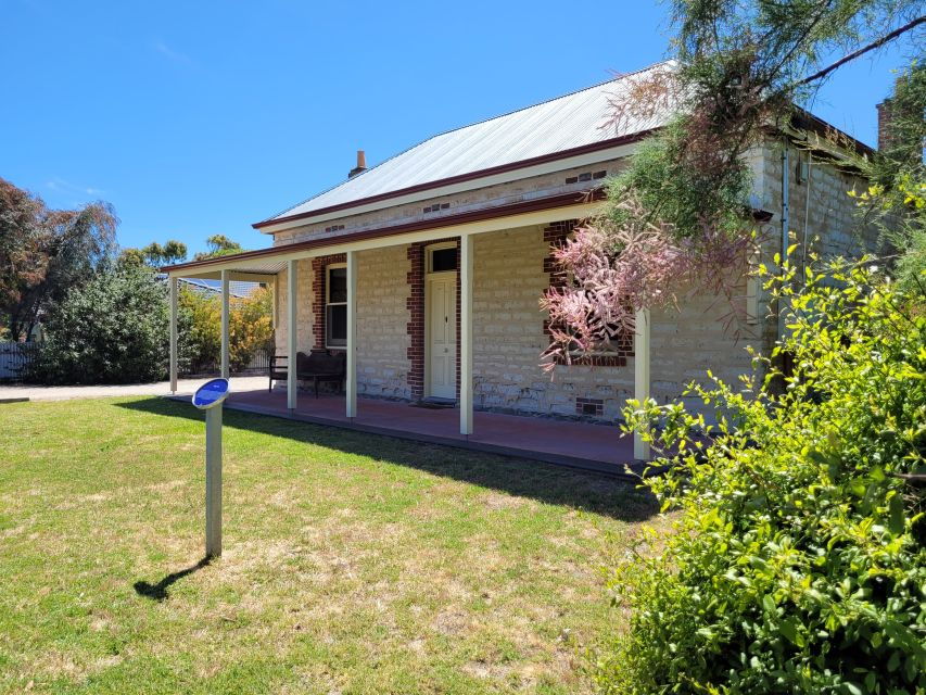 Victor Harbor: Stories of Shipwrecks & Settlers Walking Tour - Good To Know