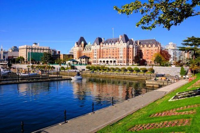 Victoria Sightseeing With Butchart Gardens and Whale Watching