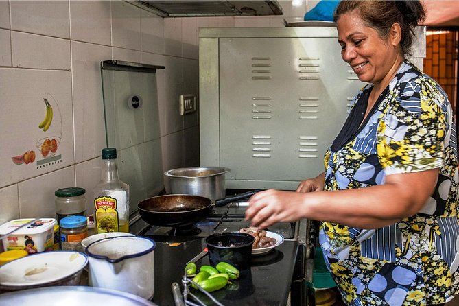 Village Tour and Goan Portuguese Fusion Meal With a Local