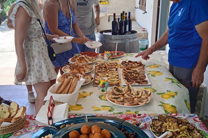 Vineyard Tour, Wine and Sicilian Delicacies Tasting at a Winery in Agrigento - Good To Know