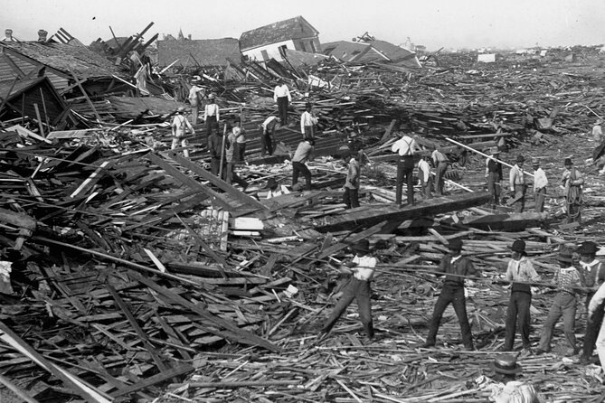 Voices of the 1900 Storm Private Tour - Good To Know