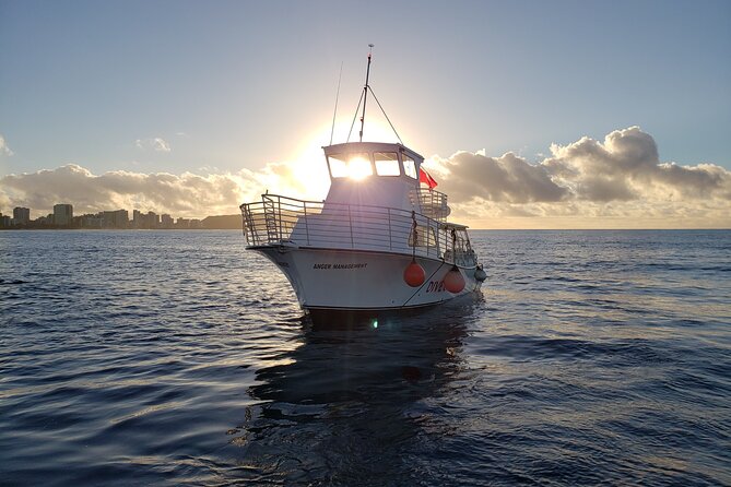 Waikiki to Diamondhead Sunset Cruise - BYOB - Sunset Cruise Experience in Waikiki