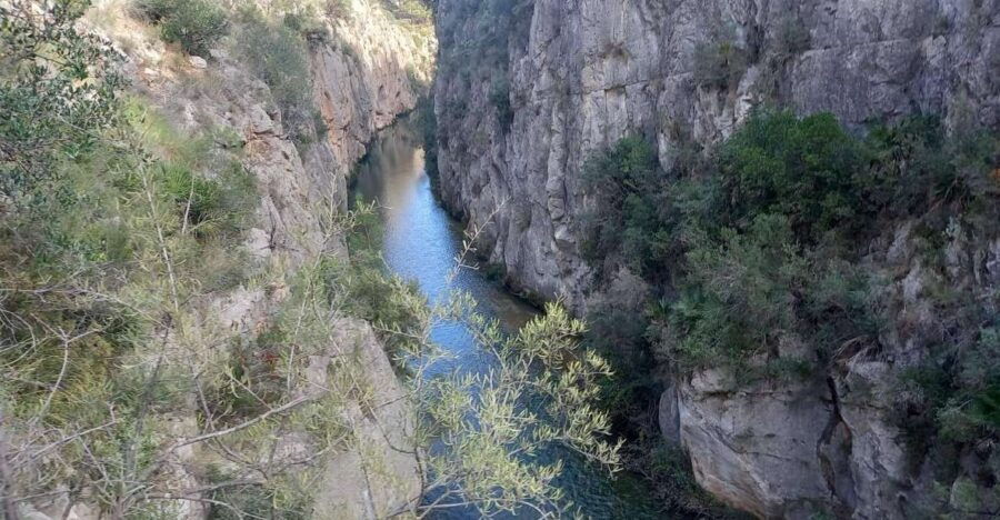 Walking Tour of The Canyon and Hanging Bridges of Chulilla