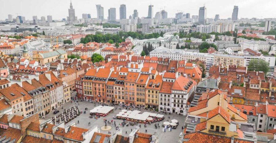Warsaw: Express Walk With a Local in 60 Minutes - Good To Know