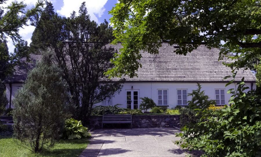 Warsaw: Half-Day Private Chopin Tour to Zelazowa Wola - Good To Know