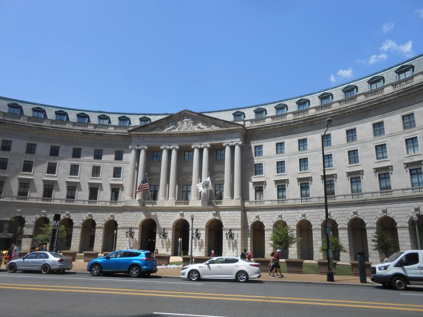 Washington Museums Self-Guided Walking Tour & Scavenger Hunt
