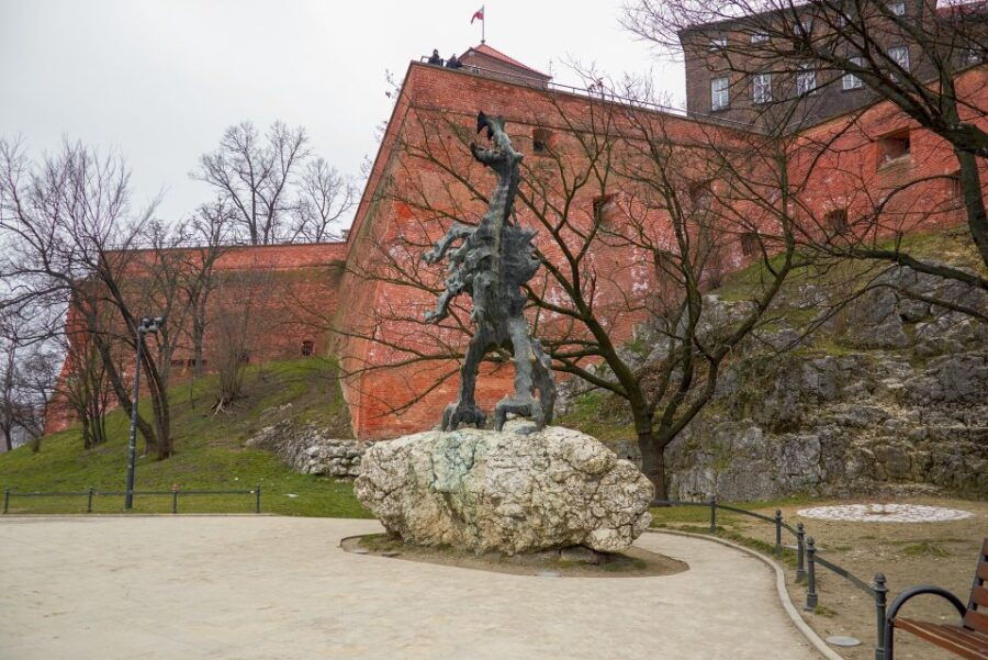 Wawel Castle & Cathedral Skip the Line Small Group Tour - Good To Know