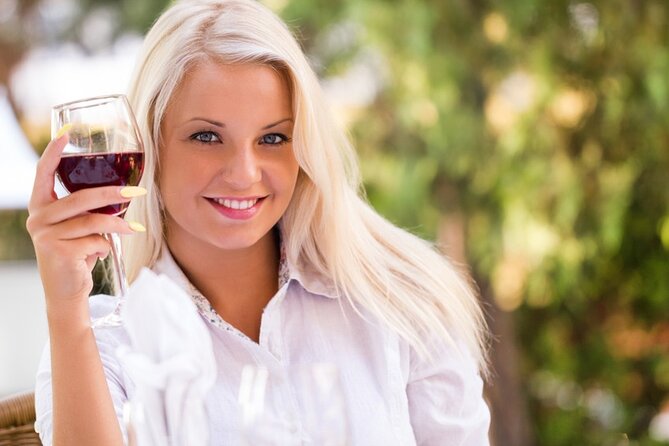 West Kelowna Tour From Vernon – Classic – 6 Wineries