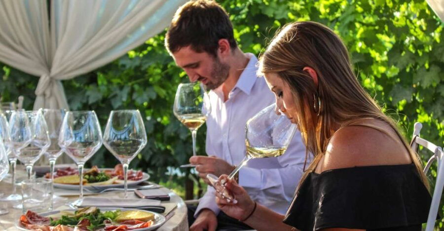 Wine and Oil Tasting With Tuscan Appetizers