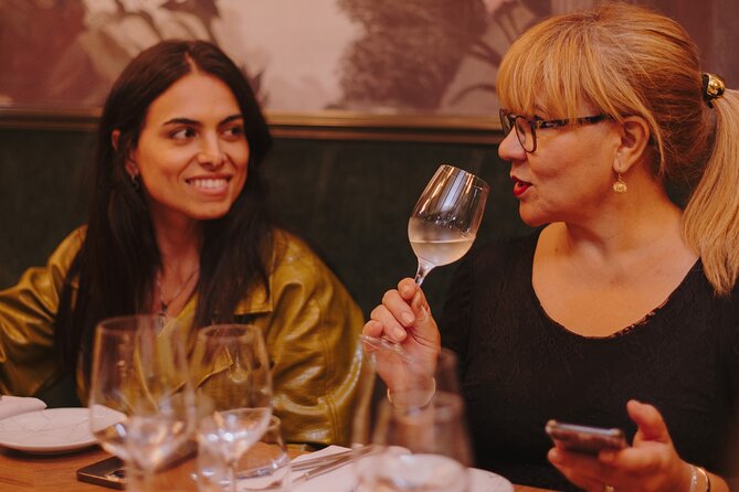 Wine Tasting With a Perfumer - Good To Know