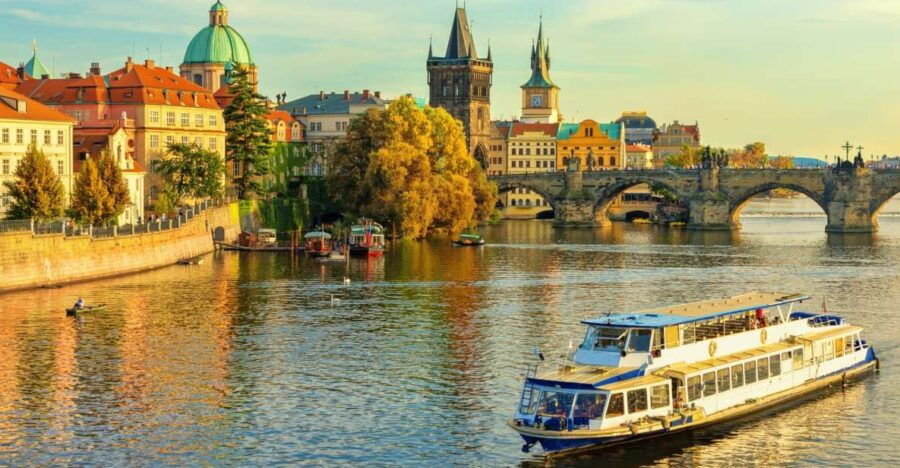 World War II History Tour of Prague's Old Town - Good To Know