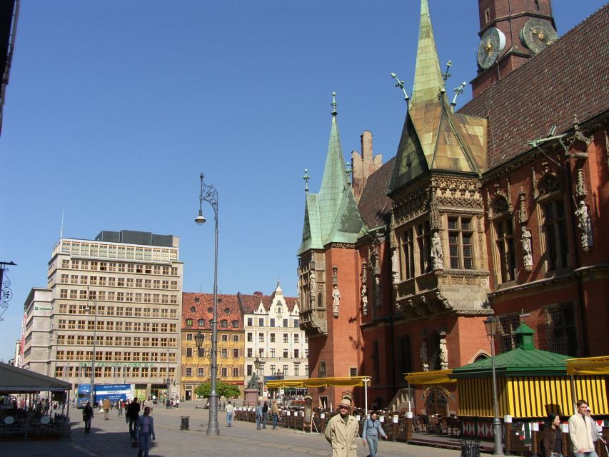 Wrocław: Short City Walk and Cruise by Luxury Ship - Good To Know