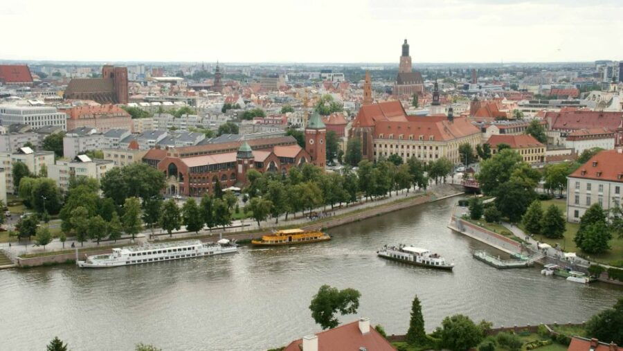 Wrocław: Short City Walk and Cruise - Good To Know