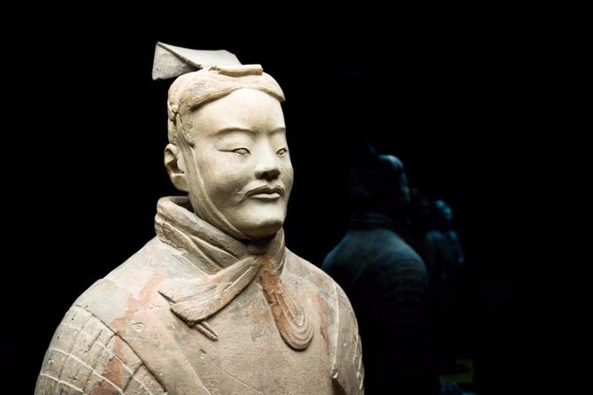 Xian Small Group Day Tour:Terracotta Army, Big Wild Goose Pagoda and City Wall