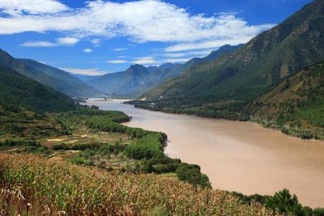 Yangtze River Cruise From Chongqing to Yichang Downstream in 4 Days 3 Nights