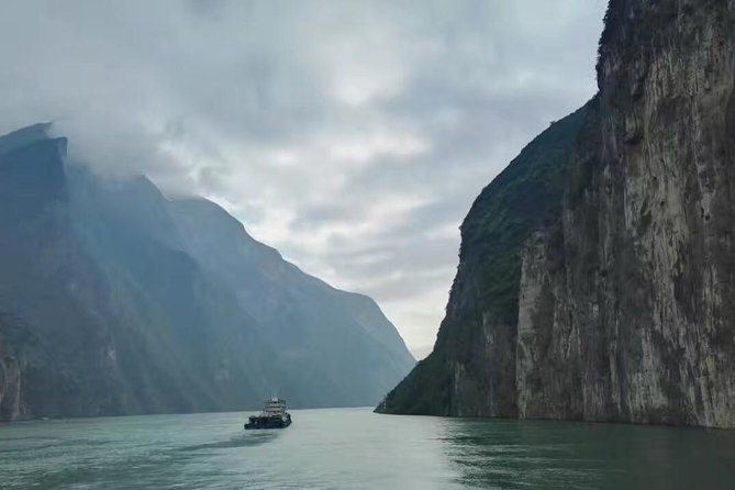 Yangtze River Cruise From Yichang to Chongqing Upstream in 5 Days 4 Nights - Good To Know