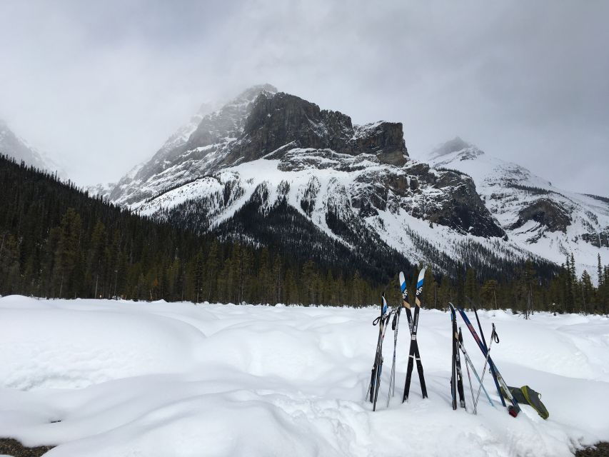 Yoho National Park: Cross Country Ski at Emerald Lake