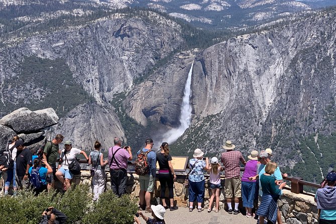 Yosemite Private 2-Day Tour PackageHotel:Waterfalls,Giant SequoiasGlacier Pt