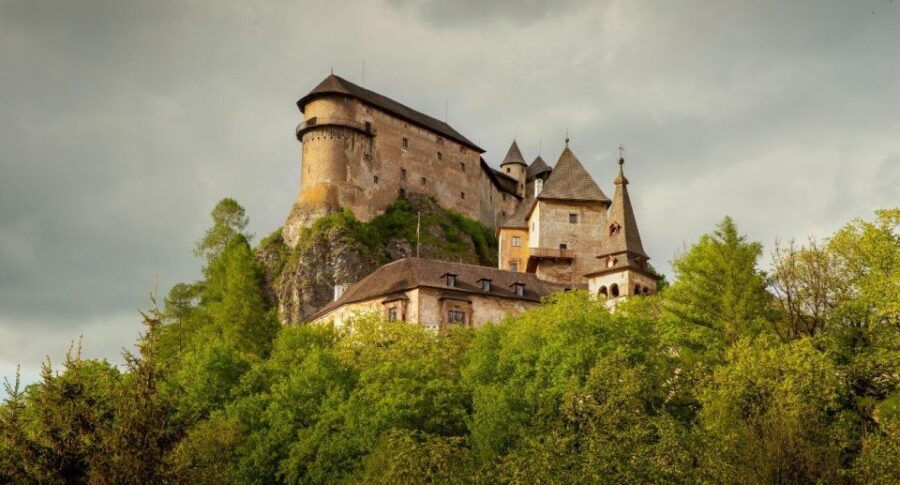 Zakopane: Oravsky Castle & Orava Village Tour - Good To Know