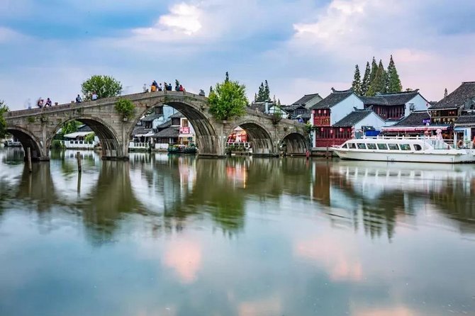 Zhujiajiao Water Town Self-Guided Tour With Private Transfer From Shanghai - Good To Know
