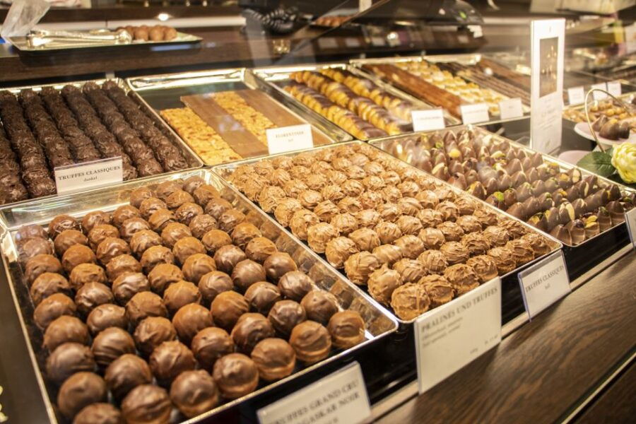 Zurich: Chocolate Tasting and Traditions Tour With a Local - Good To Know