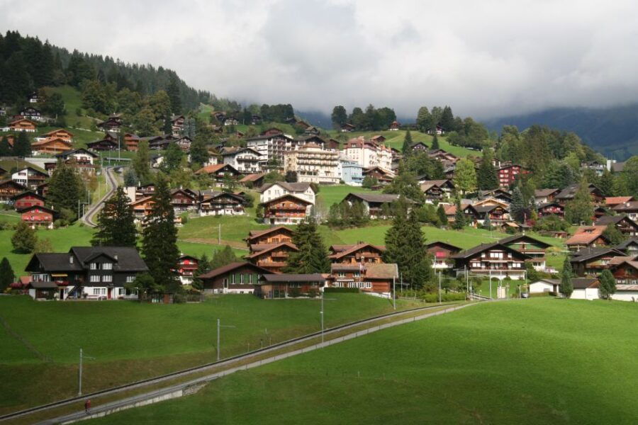 Zurich: Private Transfer to Interlaken & Grindelwald