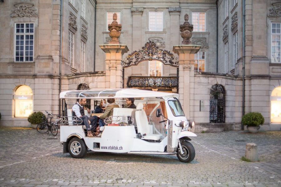 Zurich: Swiss Cheese Fondue and Wine Tuk-Tuk Tour