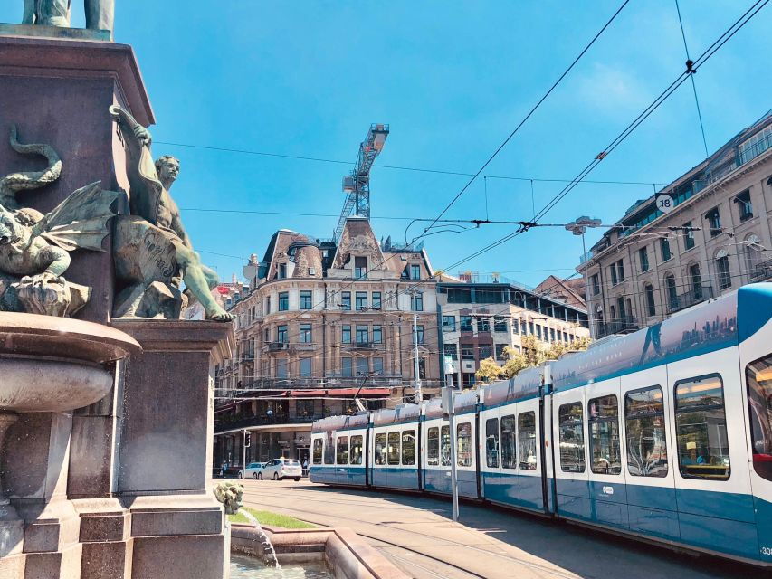 Zurich, Switzerland: Historical Walking Tour in Portuguese - Good To Know