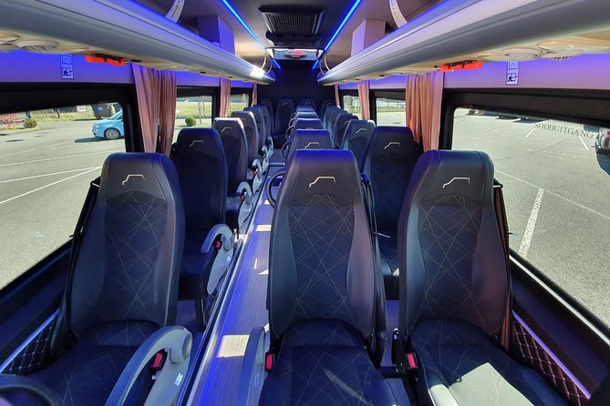 1-15 Persons Taxi or Bus Transfer Amsterdam Airport to Beverwijk