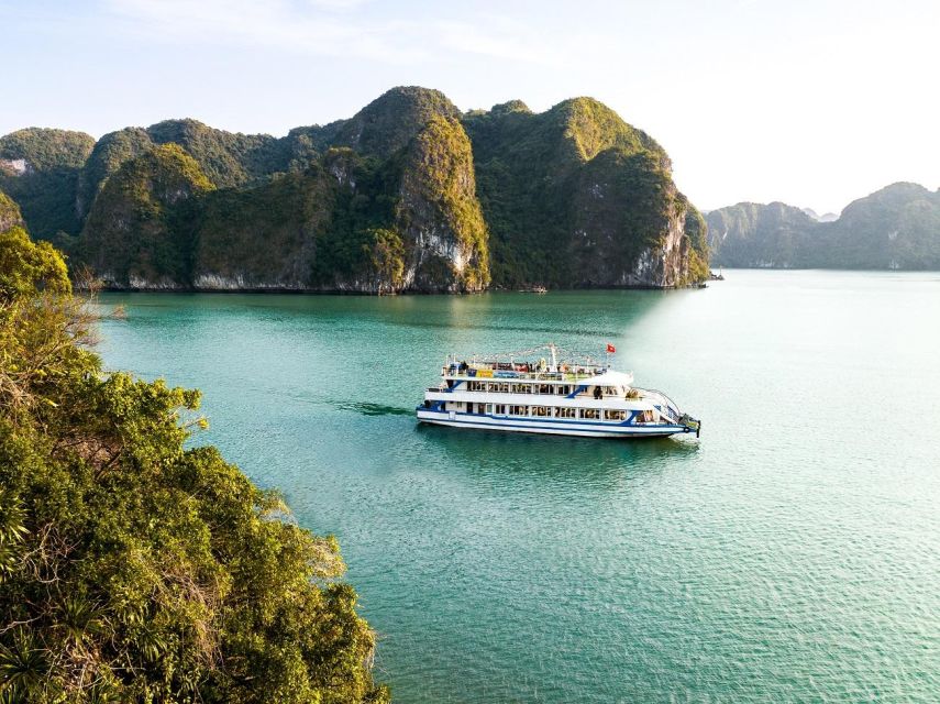 1-Day Halong Bay Cruise/Bus/Lunch/Entrance Fees - Good To Know