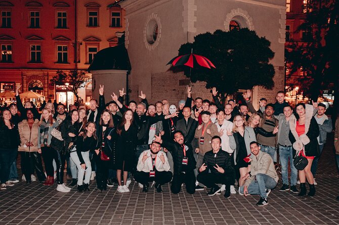 1 Hour of Open Bar With Krakow Animals Crawl VIP Entry to Best Clubs