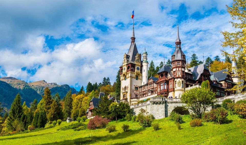 2-Day Private 4×4 Tour: Explore the Carpathian Mountains