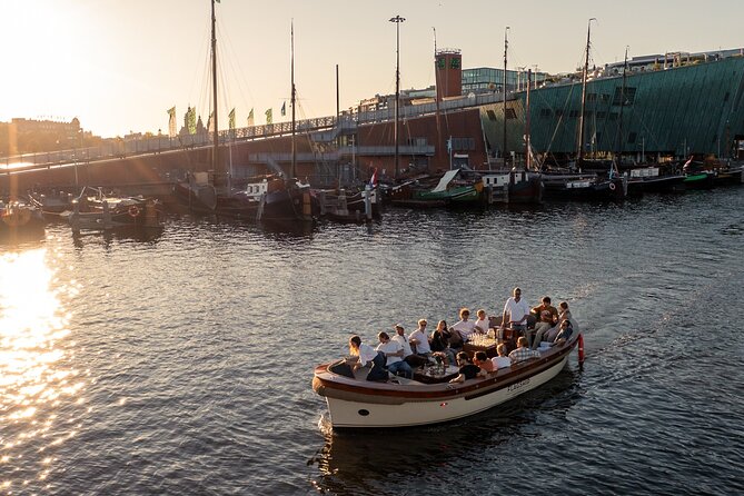 2 Hour Exclusive Canal Boat Cruise W/ Live Guide and Onboard Bar - Traveler Photos
