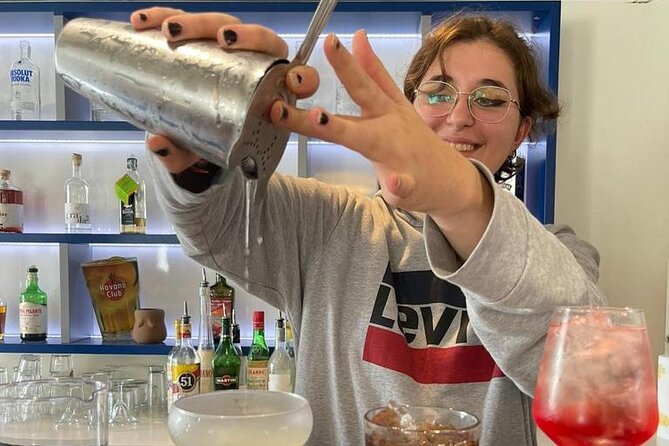 2-Hour Mixology Lesson With Professional Bartender in Milan - Good To Know