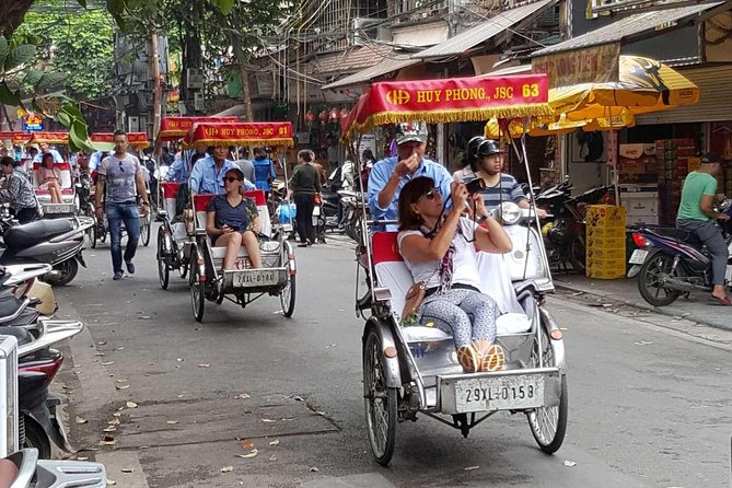 (5 Hours) 3 in 1 Special Tour: Cyclo, Street Food Tour & Foot Spa - What to Expect