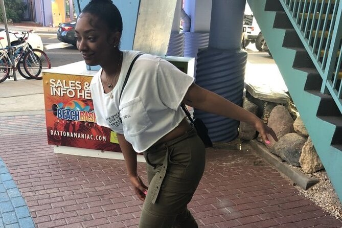 Adventurous Scavenger Hunt in Miami Beach by Zombie Scavengers - Good To Know